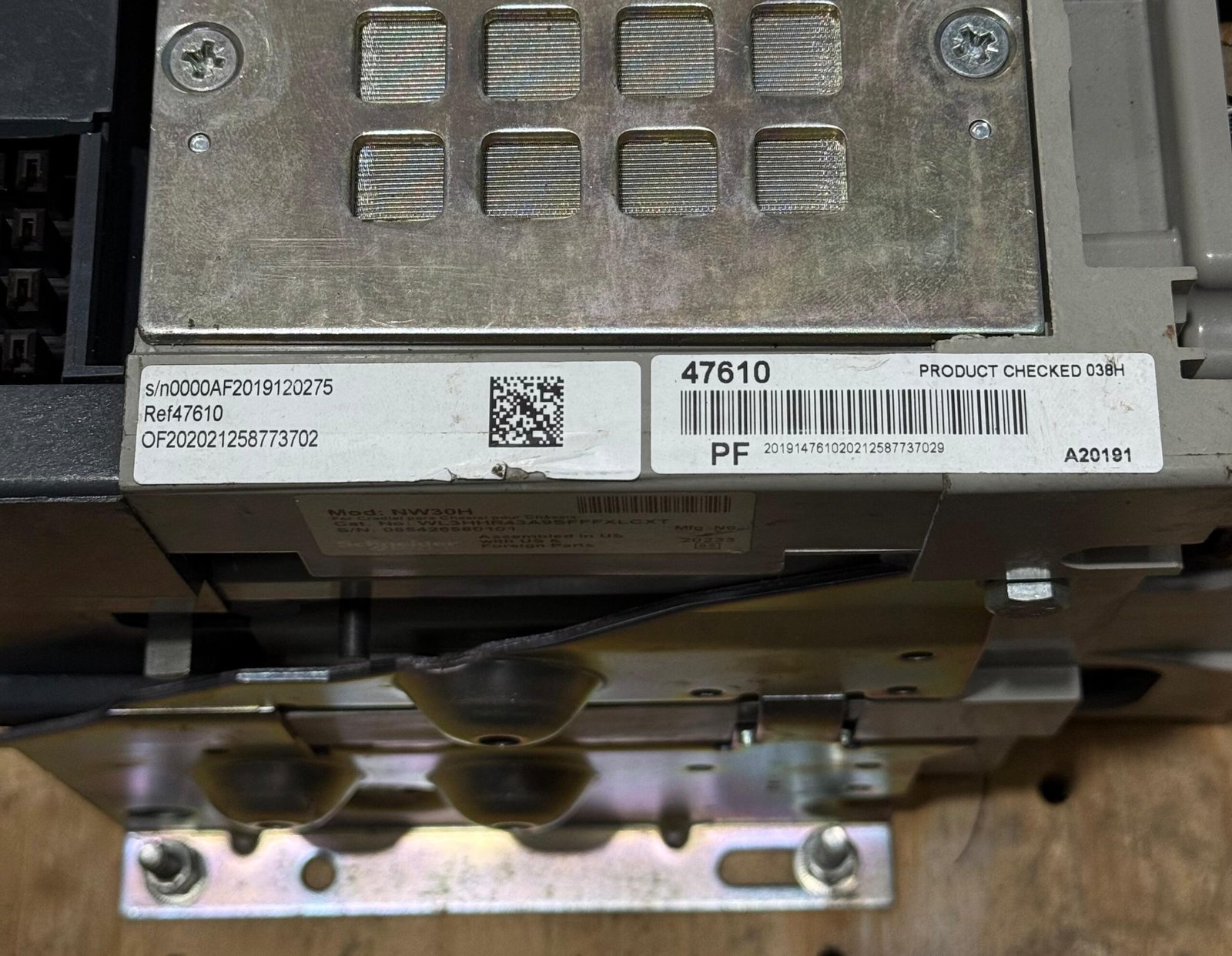 SQUARE D NW30H MASTERPACT CIRCUIT BREAKER 3000AMP NEW